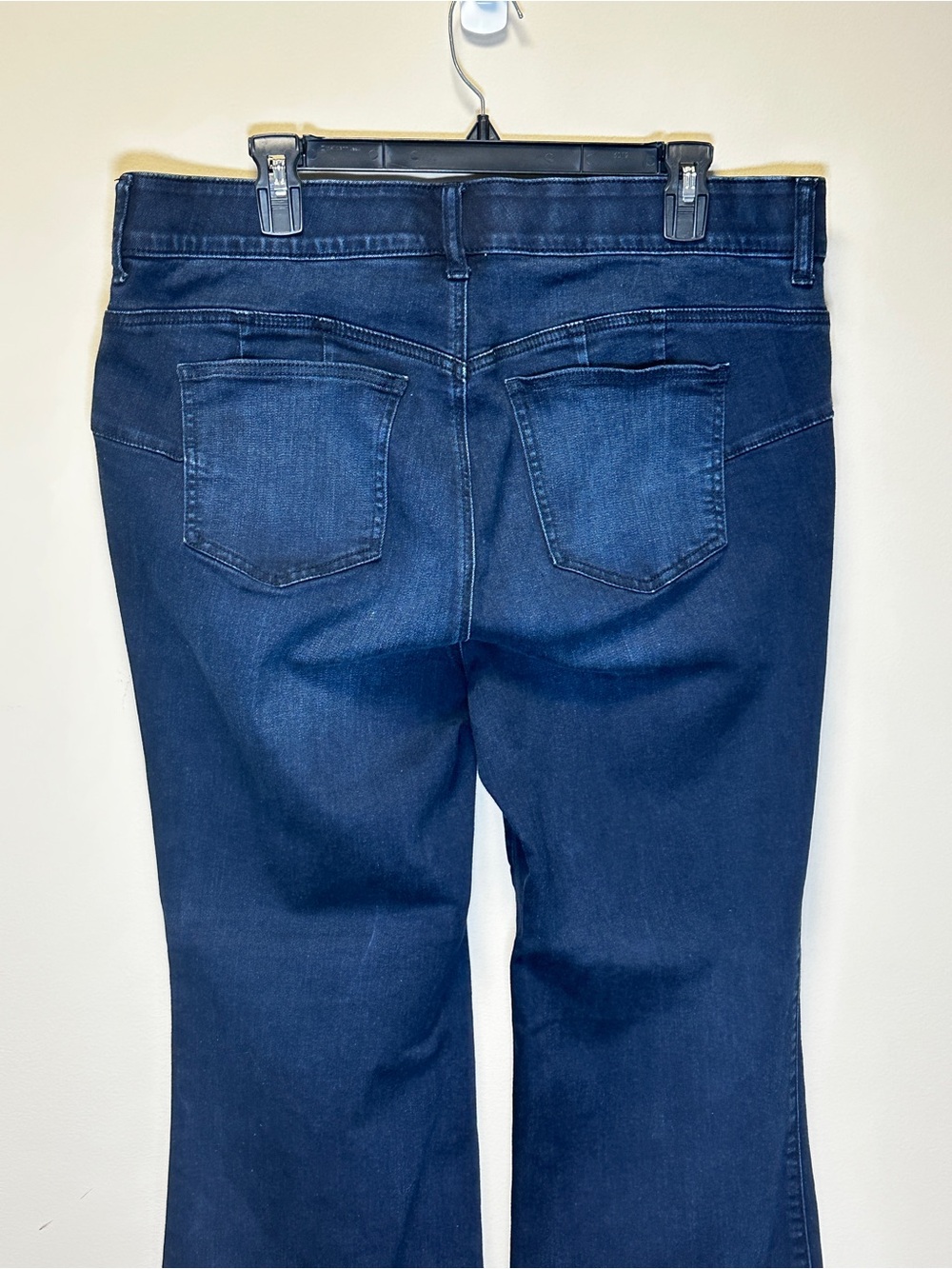 Torrid Super Soft Bombshell Flare Jeans – Size 18S - Picture 7 of 11
